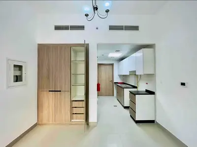 ELEGANT | STUDIO | BALCONY | GYM | POOL | PARKING | ONLY FAMILY