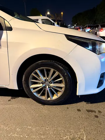 صورة 8 لـ 2015 Toyota COROLLA