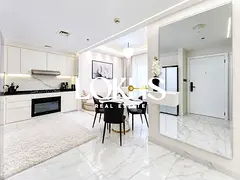 UPGRADED UNIT I FULLY FURNISHED I LOW FLOOR
