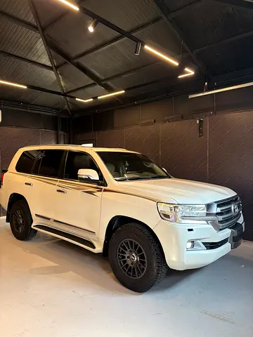 2018 Toyota Land Cruiser GXR GCC Specs