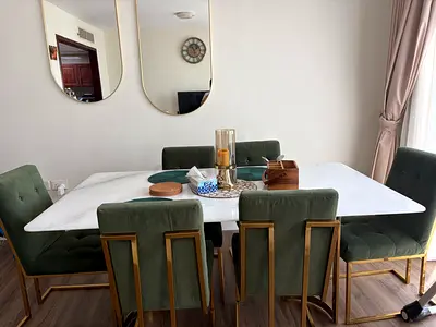 Dining table with 6 chairs home center