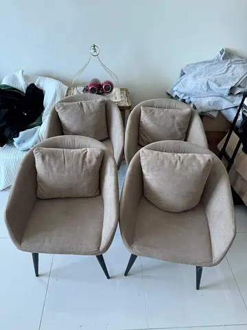 Dining table chairs for sale