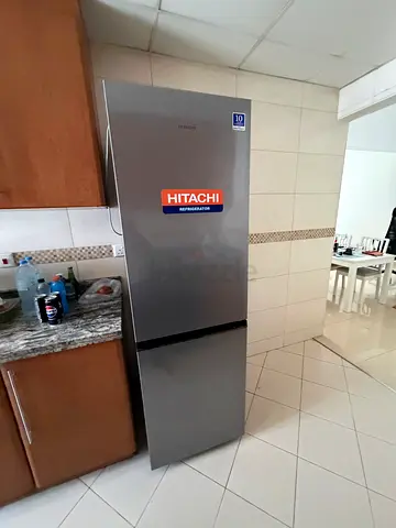 Hitachi 320L Net Capacity Bottom Refrigerator