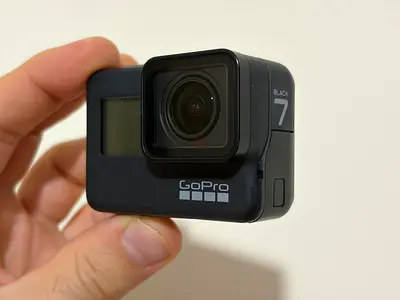 GoPro HERO7 Black action camera and insta360 x3 with accessories in good condition