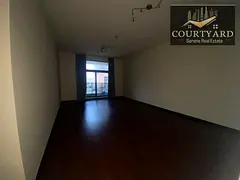 Spacious 2BR Apartment | Green Lakes 3 | Downtown City View | Wooden Flooring