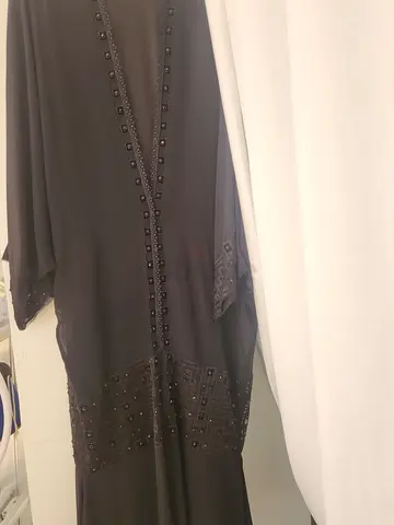 Black embroidered abaya with bead detailing - gently usedLuxury