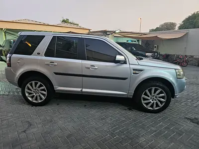 صورة 3 لـ 2013 LAND Rover LR2