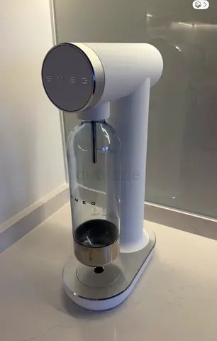 SMEG Sparkling Water Maker - White