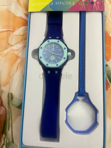 Royal Pop Blue Silicone Men’s Sport Watch - Unworn