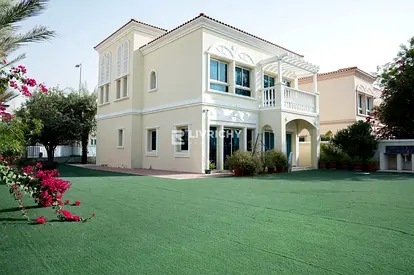 CORNER UNIT | PRIME JVT | 2 BR VILLA