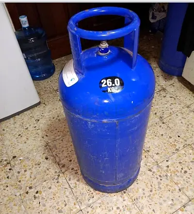 26Kg Medium Adnoc Gas cylinder