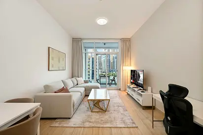 New & Modern 1BD in Studio One Dubai Marina