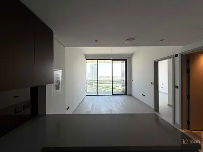 LUXURY LIVING | ELEGANT LAYOUT | VACANT