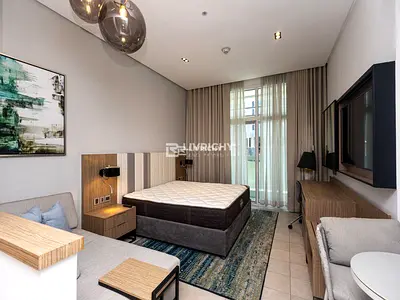 VACANT | FURNISHED | BRIGHT N SPACIOUS
