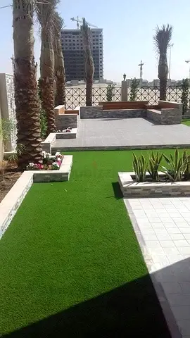 Artificial Grass Turf Rolls - Outdoor Lawn Section (Good Condition)