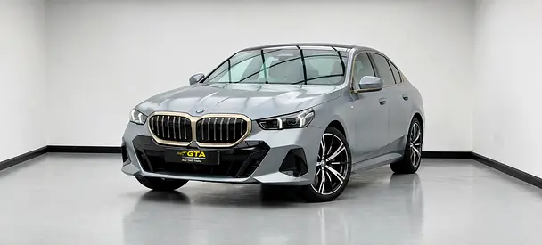 2024 BMW 520i M-Sport, Dec/2028 BMW Warranty + Service Contract, Full BMW Service History, GCC