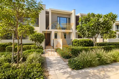 Elegant 3BR | Private Garden | Al Ranim 1