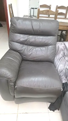 Used Black leather recliner armchair — comfortable 2 seats sofa orginal price +2000