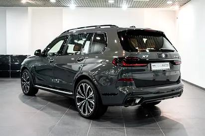 صورة 5 لـ 2026 BMW X7