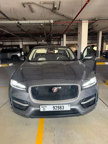 2019 Jaguar F-Pace 25T GCC Specs