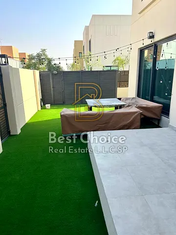 • Private garden • Fully furnished • Smart Home system •00 Solar energy system 00• Parking for two cars • 00Prime location near 000community amenities