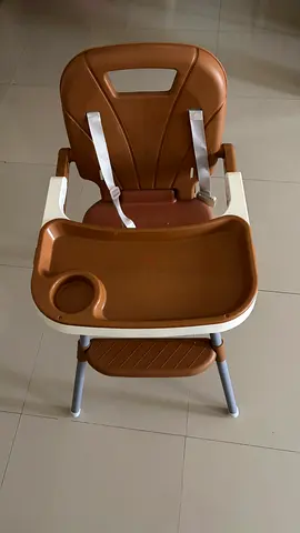 Compact Baby High Chair with Tray and Safety Straps - Brown