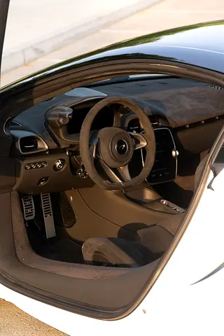 صورة 9 لـ 2024 Mclaren ARTURA