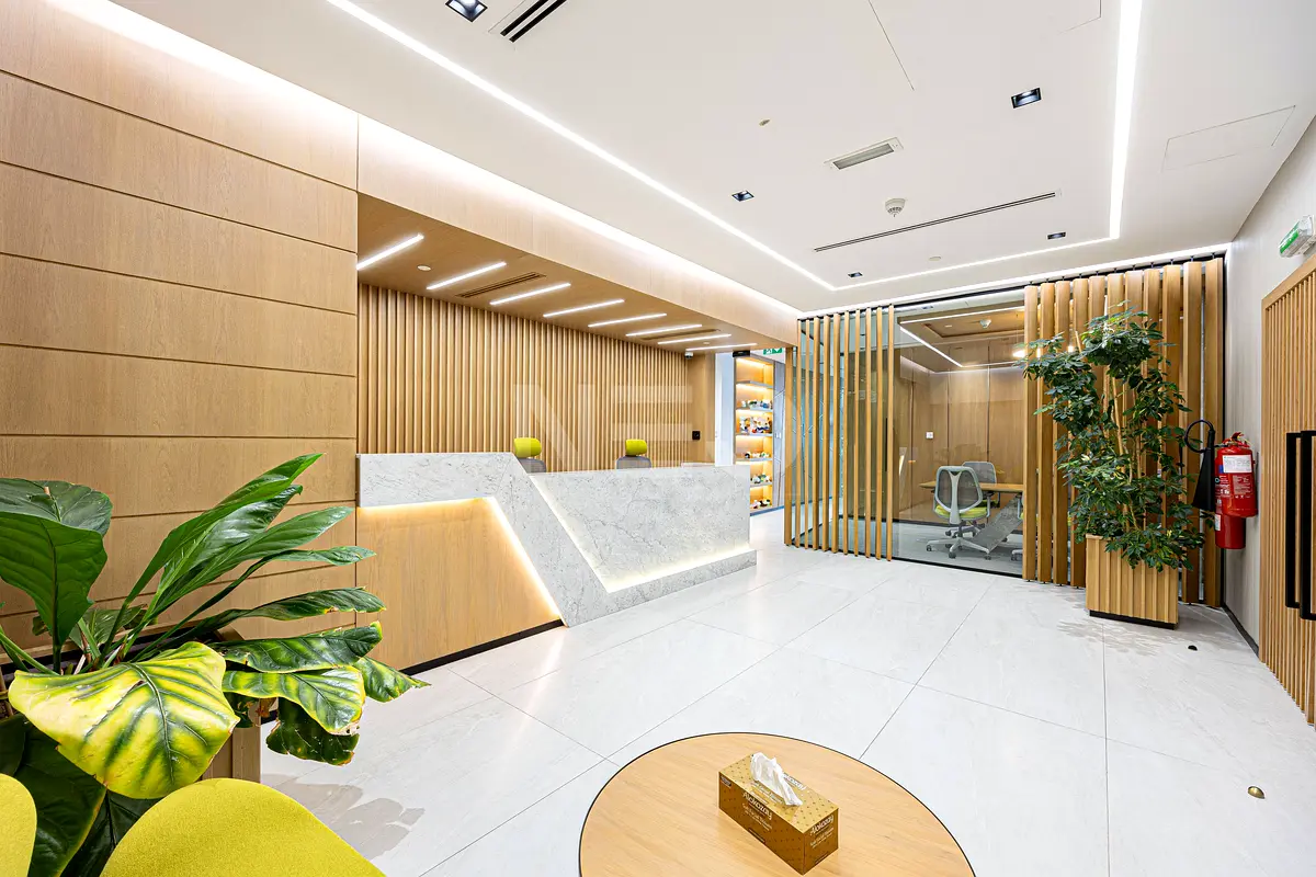 Office: Hot Deal | Premium Furnishing | Grade A Building | dubizzle Dubai