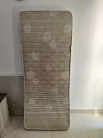 Single mattress