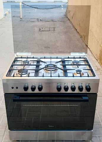 Midea gas cooker 90x60 with 5burners, perfect working