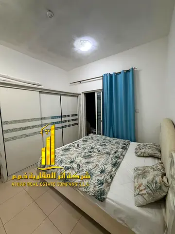 شقة غرفه وصالة ( 2 حمام ) مع بلكونه, الشقه مفروشه بالكامل فرش جديد راقي جدا بموقع مميز جدا شامله جميع الخدمات مع باركينج خاص