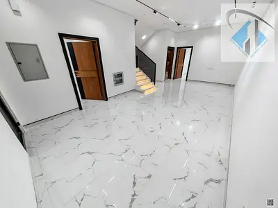 Brand-new villa (first occupancy), deluxe finish, priced at 85,000.