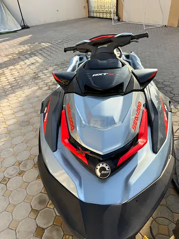 2018 Seadoo RXT300 RS - 65 hours only!!