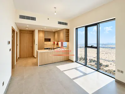 Corner Unit | Mid Floor | Community & JGE 2 View
