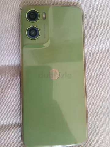 Motorola smartphone in green - good condition already rooted 2 month old am using it for pin.
