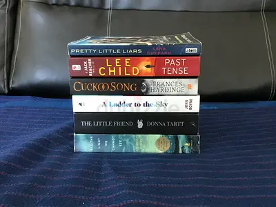 6 THRILLER NOVELS