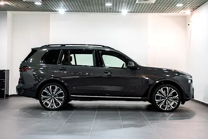 صورة 3 لـ 2026 BMW X7