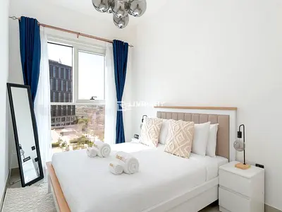 FULLY UPGRADED | STYLISH N BRIGHT | COMMUNITY VIEW