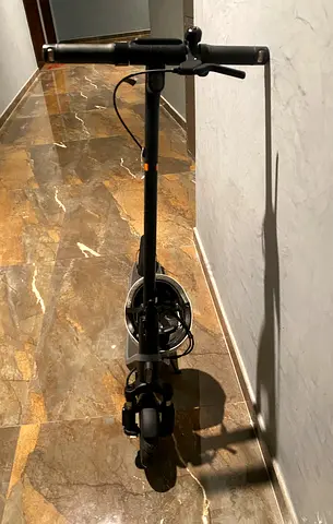 Segway Ninebot E2 Electric Scooter – Excellent Condition