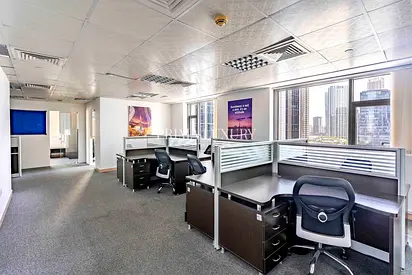 Fully Furnished | 3 Parking Spaces | Near Business