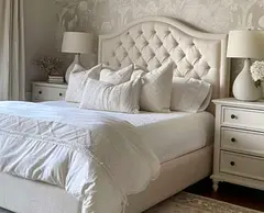Brand new luxury 160*100 queen size tufted Bed