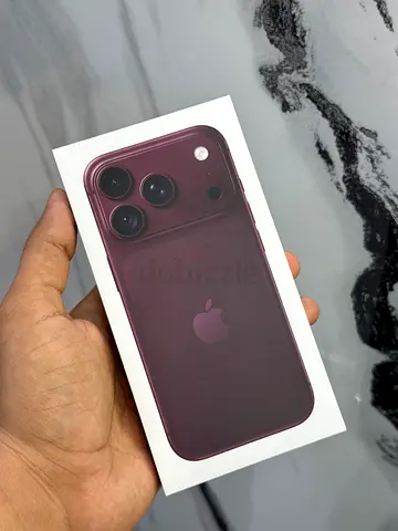 iPhone 18 Pro Box pack burgundy color