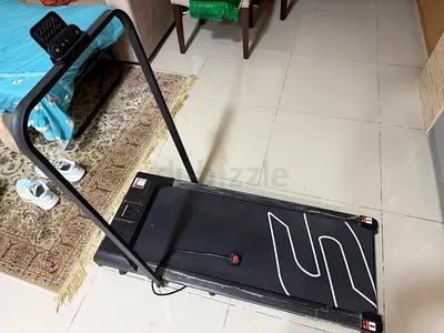 Sparnod STH-3005 2-in-1 Foldable Walking Pad / Treadmill- Excellent Condition
