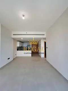 Modern 2-BR Apt| Radiant Boulevard | Sea View