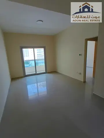 🔥 غرفة وصالة في الخان | بلكونة | بالقرب من الكورنيش | 30,000 درهم 🇦🇪 غرفة وصالة للإيجار السنوي – الخان، الشارقة