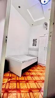 1-2 MIN. WALK TO AL QIYADAH METRO.ROOM PARTITION AVAILABLE FOR EXECUTIVE FEMALE/MALE/COUPLE
