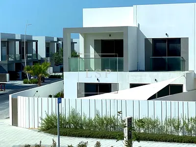 Single Row Corner | Upgraded | Ready to Move Luxury Villa