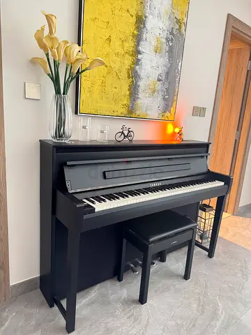 Yamaha CLP - 785