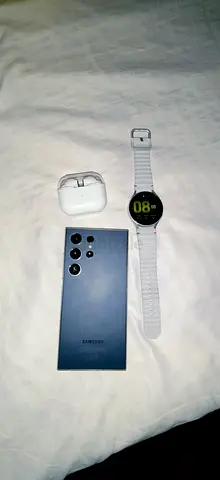 Samsung Galaxy s24 ultra blue 512gb , Samsung watch 7, earbud2 Samsung all COMBO 3500 used one