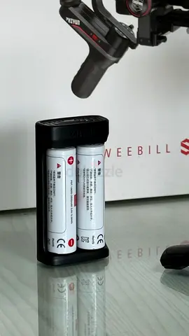 Zhiyun Weebill Camera Grip Batteries with Dual Charger